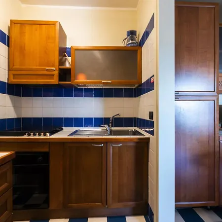 Appartamento Charming Townhouse With A Shared Pool And Garden Bibione